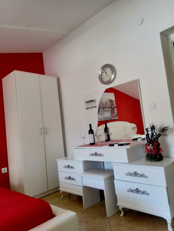 Apartmani M Herceg Novi Eksteriør billede