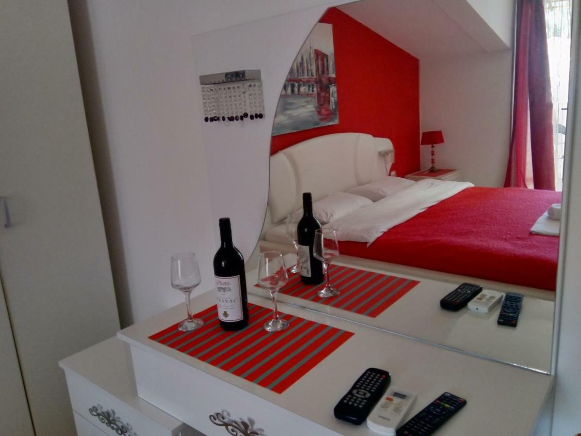 Apartmani M Herceg Novi Eksteriør billede
